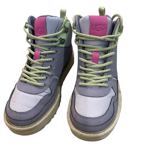 GUC Ugg Highland Hi sneaker boots - Picture 2 of 9